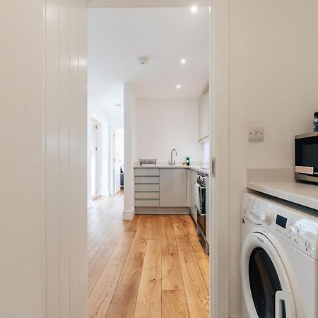 Redland Stay In Bespoke Home 2 Of 2 ブリストル エクステリア 写真