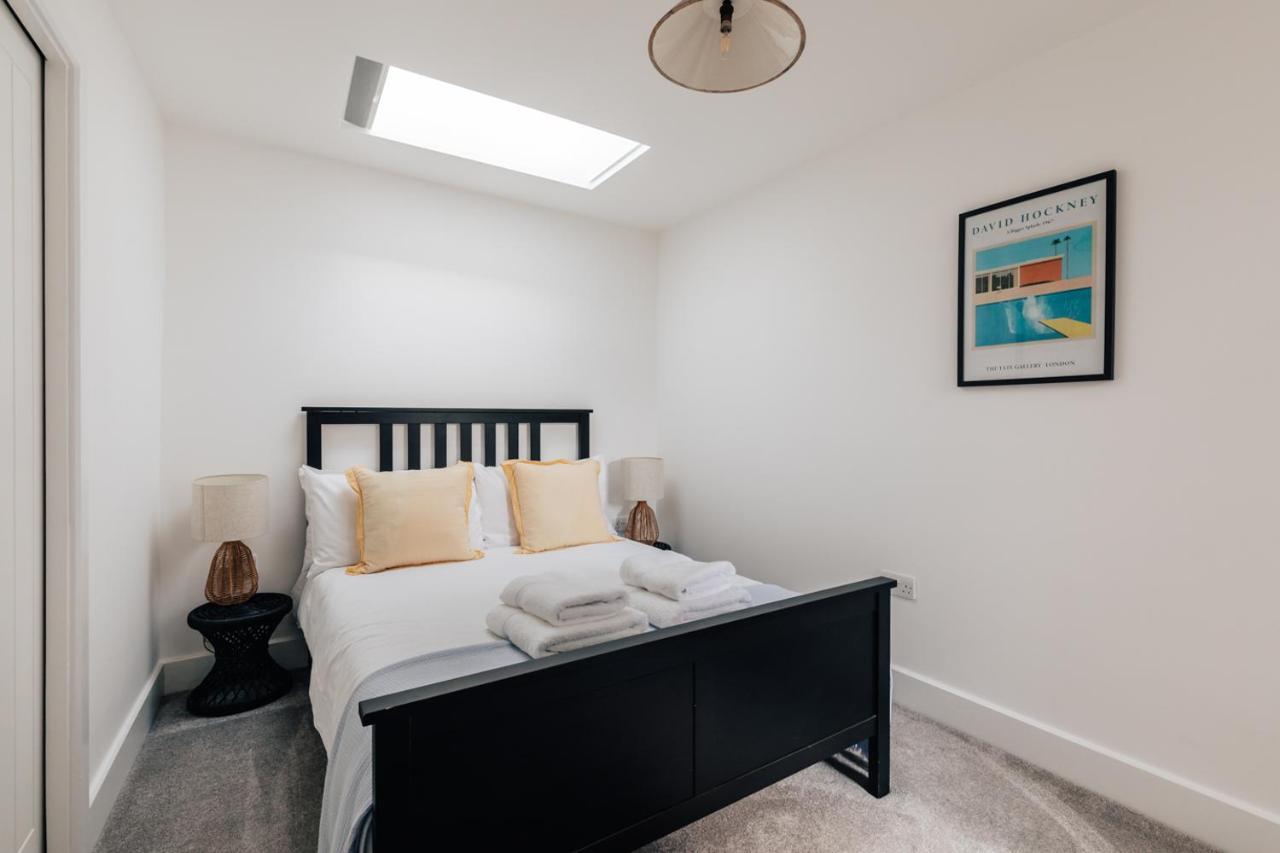 Redland Stay In Bespoke Home 2 Of 2 ブリストル エクステリア 写真